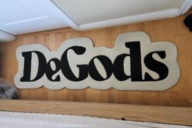Solana上的NFT「DeGods」为何暴涨？_WEB:GODS
