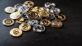 稳定币月报：USDC、DAI等新兴稳定币借DeFi场景挑战USDT？_SDT:OMN币上线