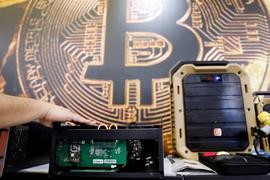 矿业回暖致二手矿机价格翻倍，新矿机回报期更长_BTC:BTCE