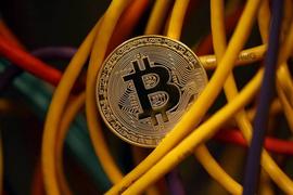 第三大矿商亿邦国际将赴港IPO，去年因95%的区块链业务盈利3.85亿元_区块链:加密货币