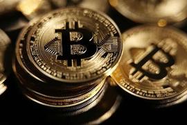 比特币重回3万美元 中国香港监管态度转变_比特币:加密货币