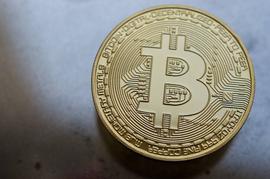 “接盘”游戏？BTC早期投资者或已高价出货离场_比特币:OOOBTC Token