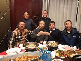 祁润祁门红茶董事长陈达峰会见著名画家刘邦一_: