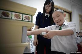 推动残疾学生随班就读，教育部“点名”区块链_区块链:区块链是什么工作