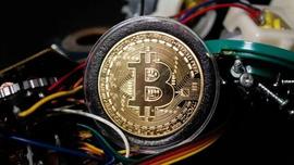 比特币矿工卖出 ETH，同时持有 6800 万美元的 BTC_比特币:BBTC币