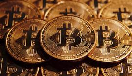 黄金VS比特币，全球市场“踩踏式”暴跌后避险谁更有优势？_比特币:supertxtoken