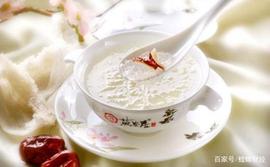 盯紧那群养生的年轻人，他们的焦虑值300亿_300:CBN价格