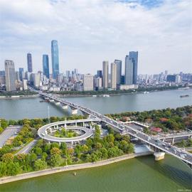 2020年湖南经济和产业分析：长沙篇_300:杭州女子花300万买比特币