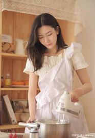美女壁纸图片：超美金牌小厨娘申请出战_:
