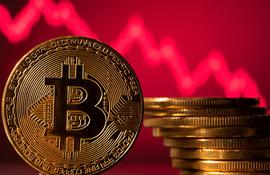 一夜暴跌30%，比特币最近咋了？_比特币:狗狗币