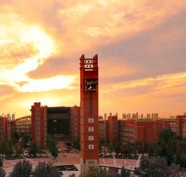 中国最美大学之一！占地5700余亩，坐拥24个食堂，还有专属地铁站_LVL:KBTC