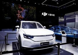 大疆「上车」，国货之光不配？_SMA:SMART