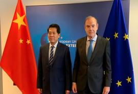 不再推动俄印人民币结算并警告中亚各国，俄罗斯变了？背后有玄机_HYP:ALL