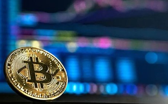 金色早报 | 德国最高的塔楼上出现巨型比特币LOGO的投影_ARB:NFTG